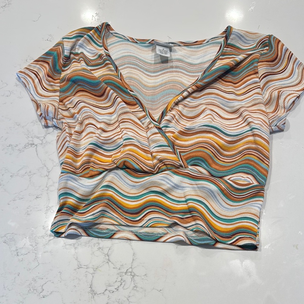 Multicolor Wave Pattern Women's Top